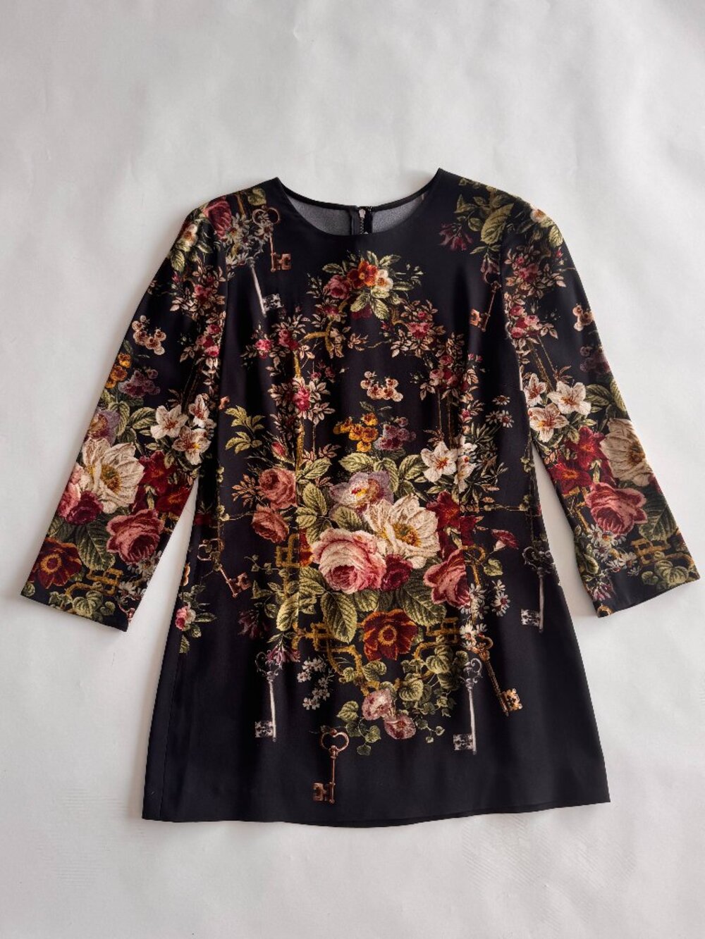Dolce & Gabbana Floral Key Print Mini Dress or tunic – Size 42